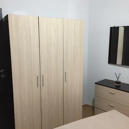 калабрия Apartamento *